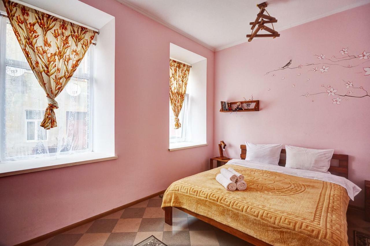 Sweet Home Kamjanets-Podilsky Buitenkant foto
